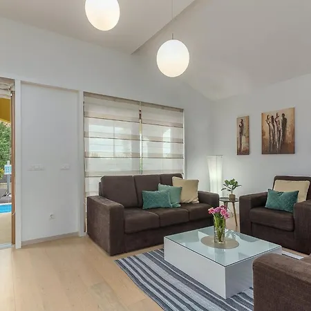 Mala Сasa de vacaciones