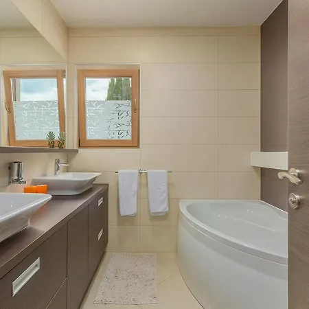 Сasa de vacaciones Mala *