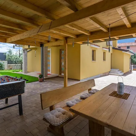 Mala Сasa de vacaciones *